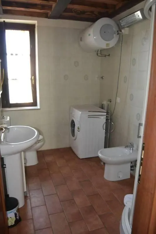Superior Apartment Mit 2 Schlafzimmern Und Garten Campiglia Marittima 0*,  Italy
