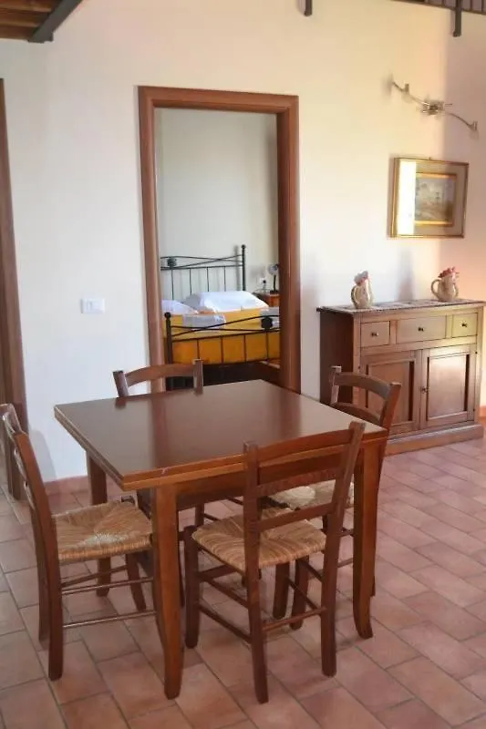 Superior Apartment Mit 2 Schlafzimmern Und Garten Campiglia Marittima