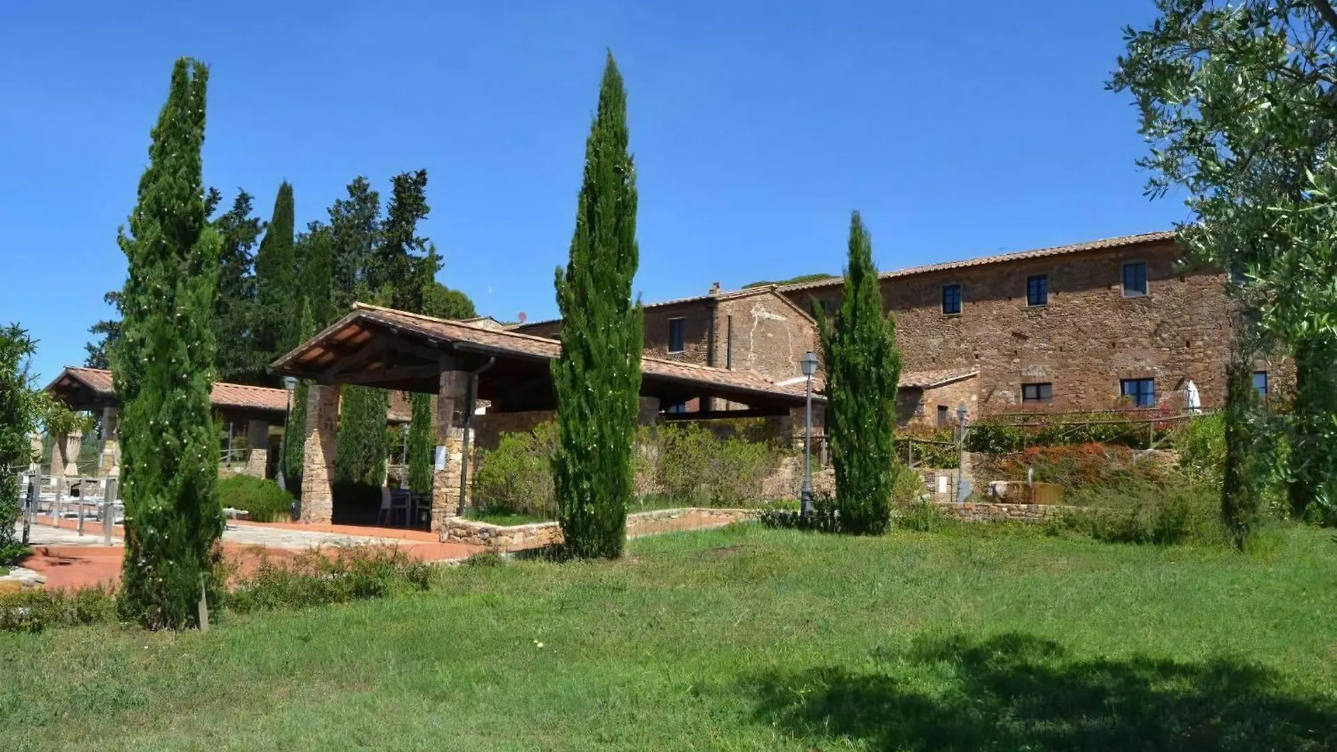 Superior Apartment Mit 2 Schlafzimmern Und Garten Campiglia Marittima Italy