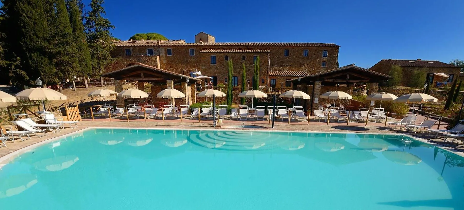 Superior Apartment Mit 2 Schlafzimmern Und Garten Campiglia Marittima Italy