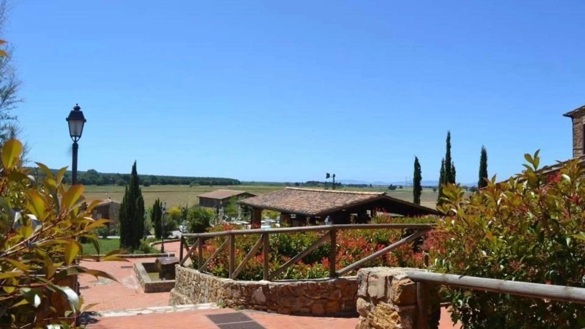 Superior Apartment Mit 2 Schlafzimmern Und Garten Campiglia Marittima